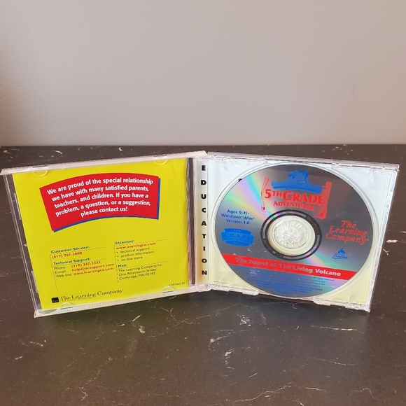 PC Games Cluefinders 3rd & 5th Grade and Treasure MathStorm Bundle. - Picture 3 of 11